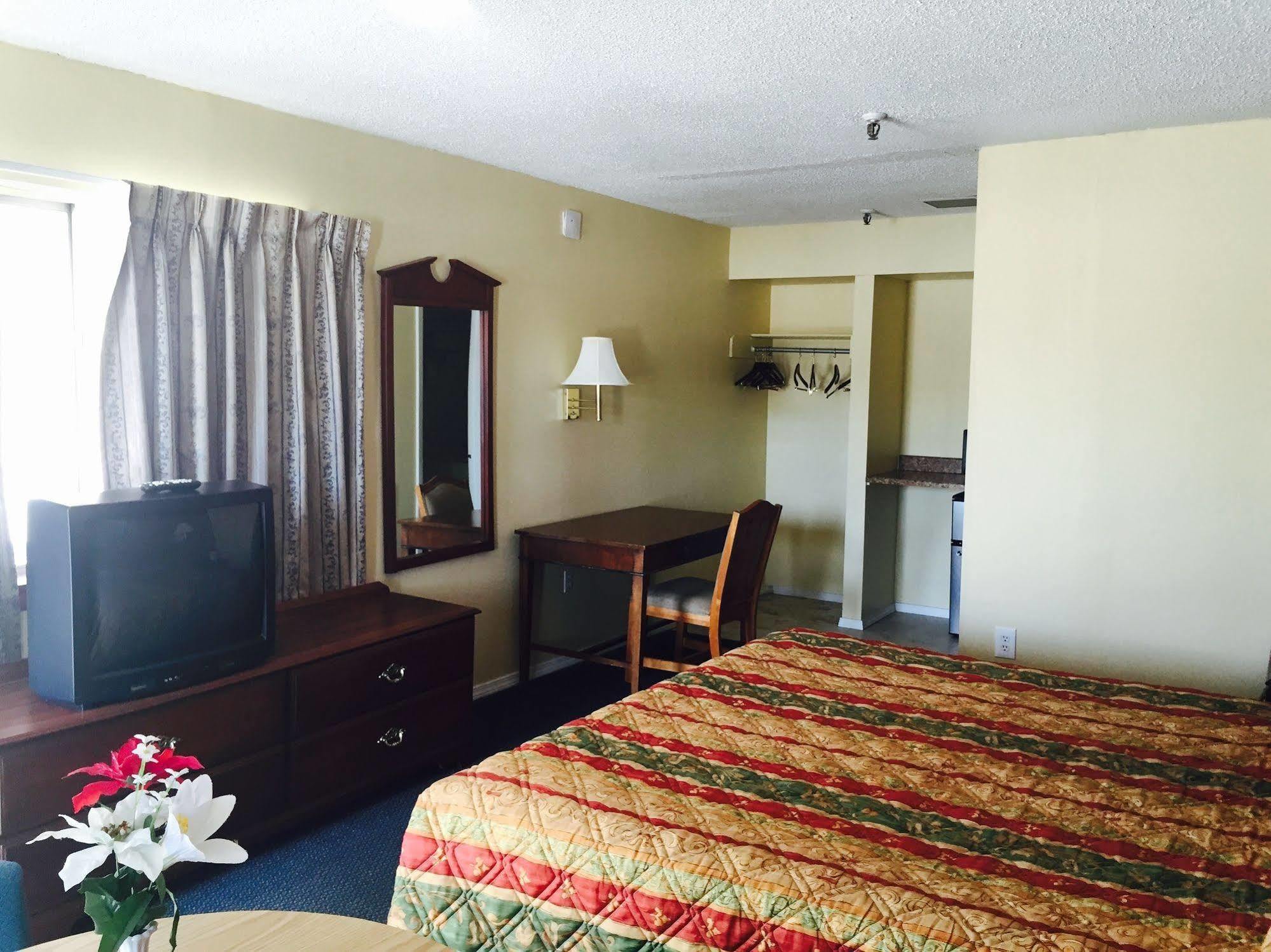 Welcome Inn And Suites Saginaw Exterior photo