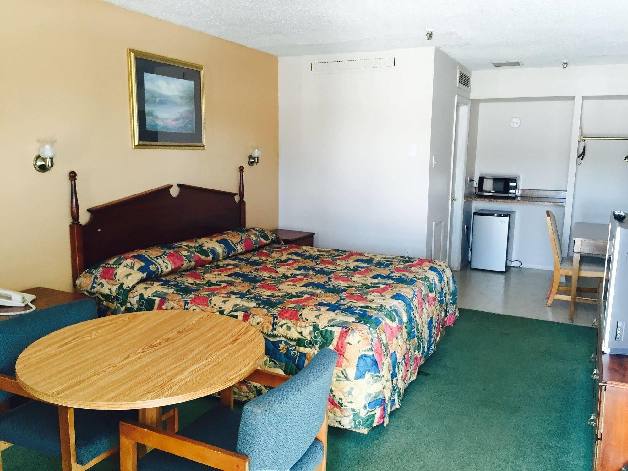 Welcome Inn And Suites Saginaw Exterior photo